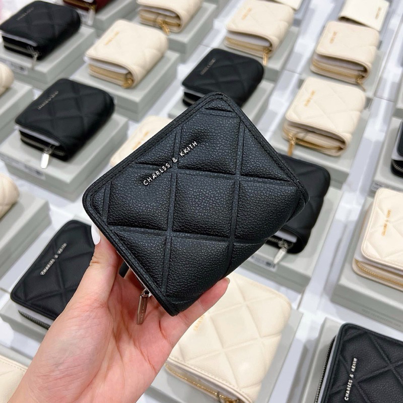 Ví ngắn CnK Anwen Quilted