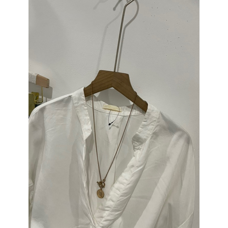 Áo sơ mi hiệu Earth Nhật tay loe newtag xịn xò