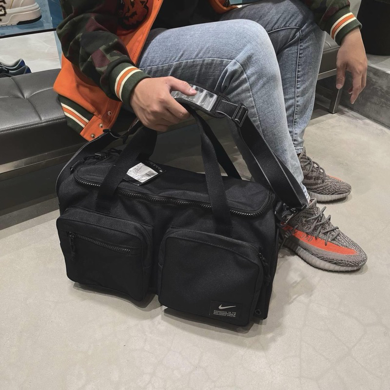 Túi thể thao Nam Nike Utility Training Dufel CK2792-010