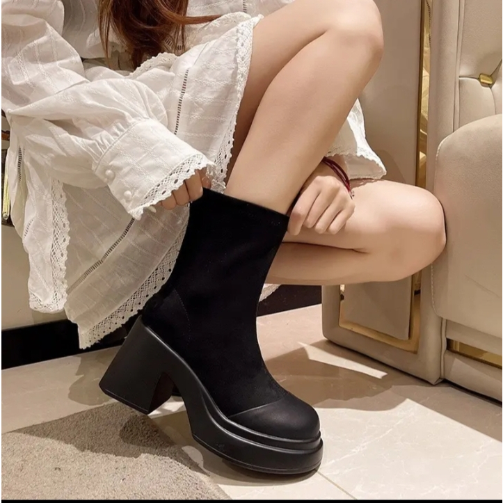 Giày Bốt Cổ Lửng Da Lộn Khóa Sau HOTTREND 2023 !