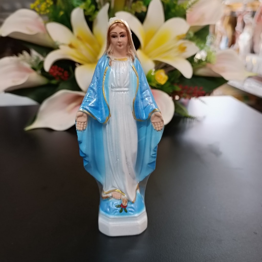 Tượng Đức Mẹ Ban Ơn 15cm composite màu trắng hoặc xanh dương, trang trí xe hơi, bàn học, quà tặng