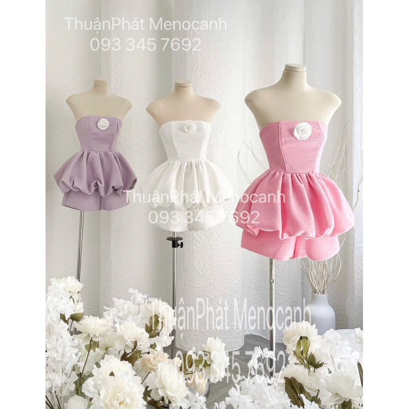 Manocanh nữ ngực lép chốp bằng