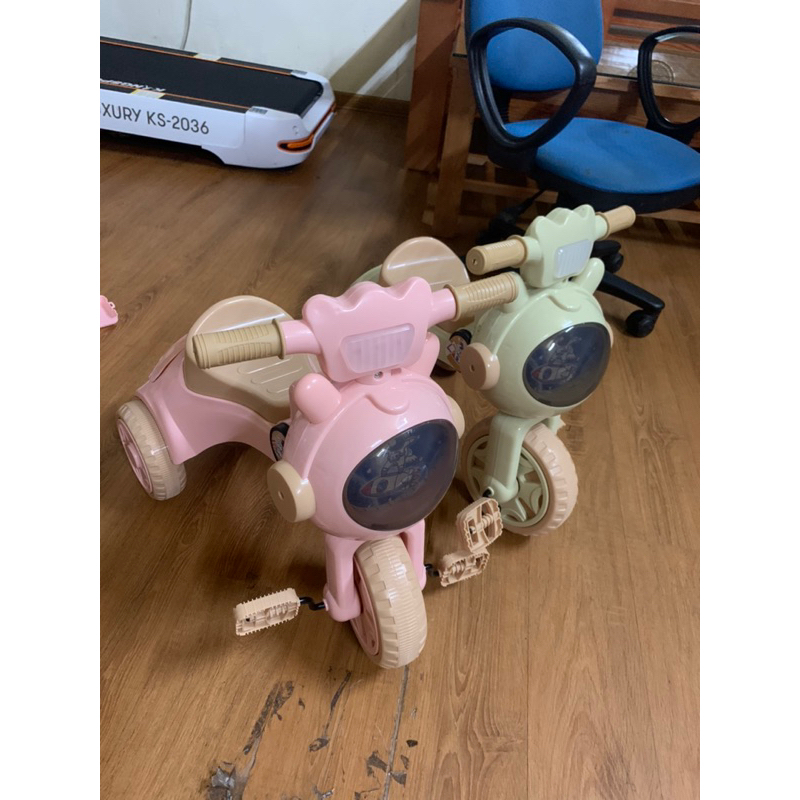 Xe đạp 3 bánh phi hành gia cho bé 2-5 tuổi Đ