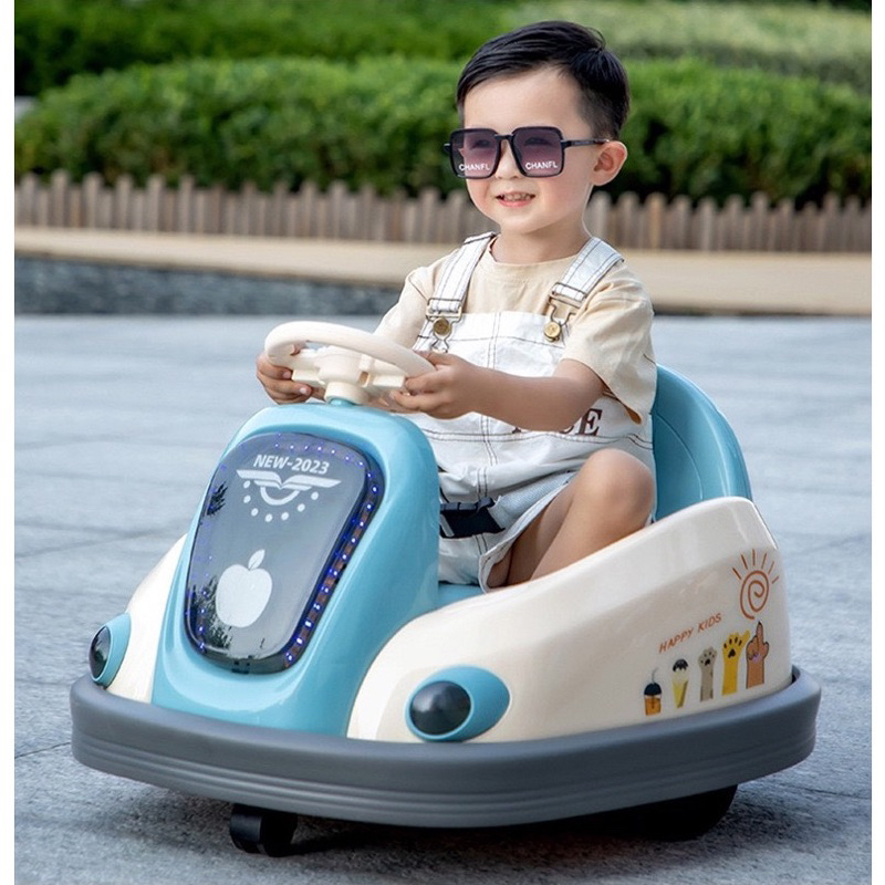 Xe ô tô điện trẻ em, xe máy điện cho bé xoay 360 độ có điều khiển kèm nhạc và đèn Đ