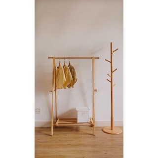 Rack gỗ treo đồ 05
