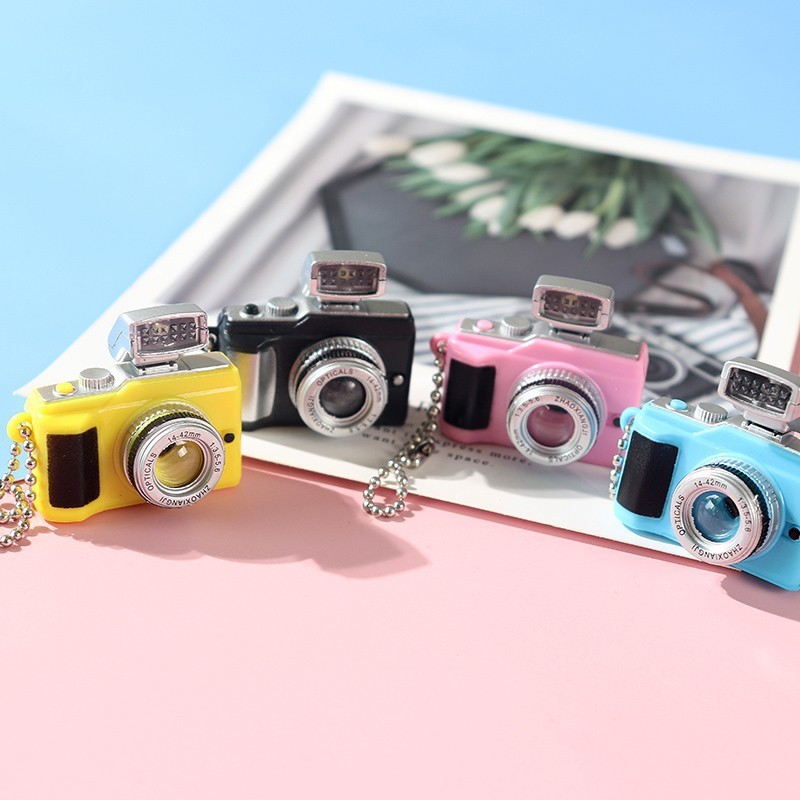 Mô hình móc khoá máy ảnh cực xinh trang trí mặt hình máy ảnh mini có đèn và âm thanh vui nhộn