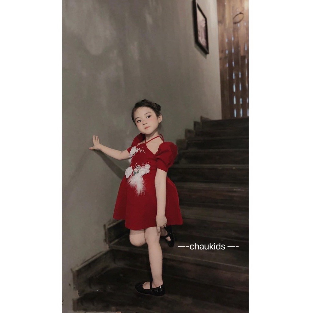 Váy bé gái - Váy nhung đỏ tiểu thư cổ yếm đính hoa dễ thương cho bé từ 8-26kg