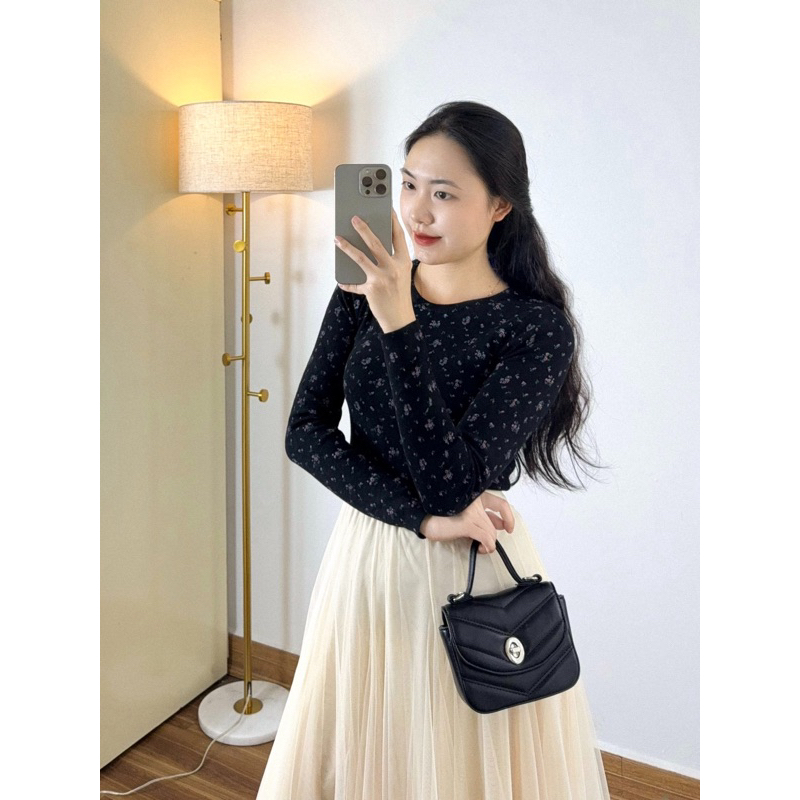 Áo thun dài tay hoa nhí 💐