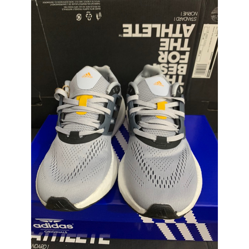 GIẦY THỂ THAO NAM NỮ ULTRABOST PURE CHẠY BỘ ĐA NĂNG BẢN CAO CẤP, SIÊU NHẸ THOÁNG KHÍ  CÓ SẴN .