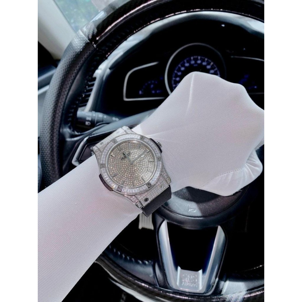 ĐỒNG HỒ CẶP HUBLOT GENEVE FUSIOM Nạm full đá - dây cao su - SIZE 34,42mm- Máy quazt- Bảo Hành 24 Thángggg