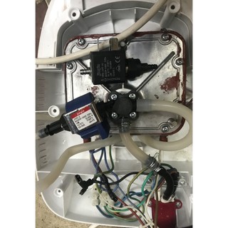 Bơm bàn ủi ( bàn là ) hơi nước đứng