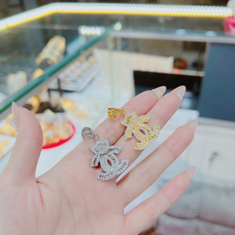 Mặt dây chuyền X vương miệng đính đá