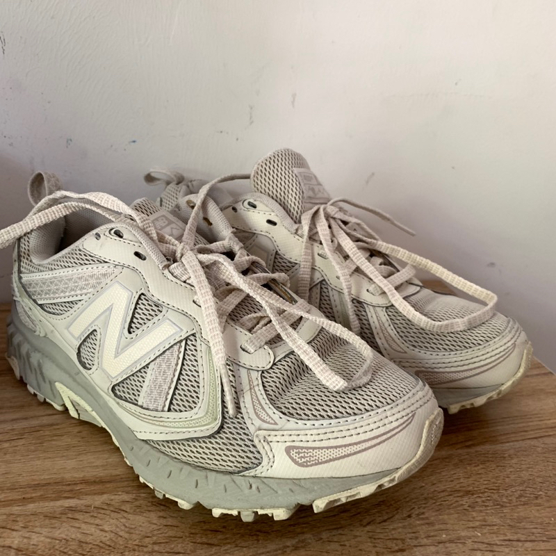 Cần pass New Balance trắng fit size 38 mẫu đẹp 2hand