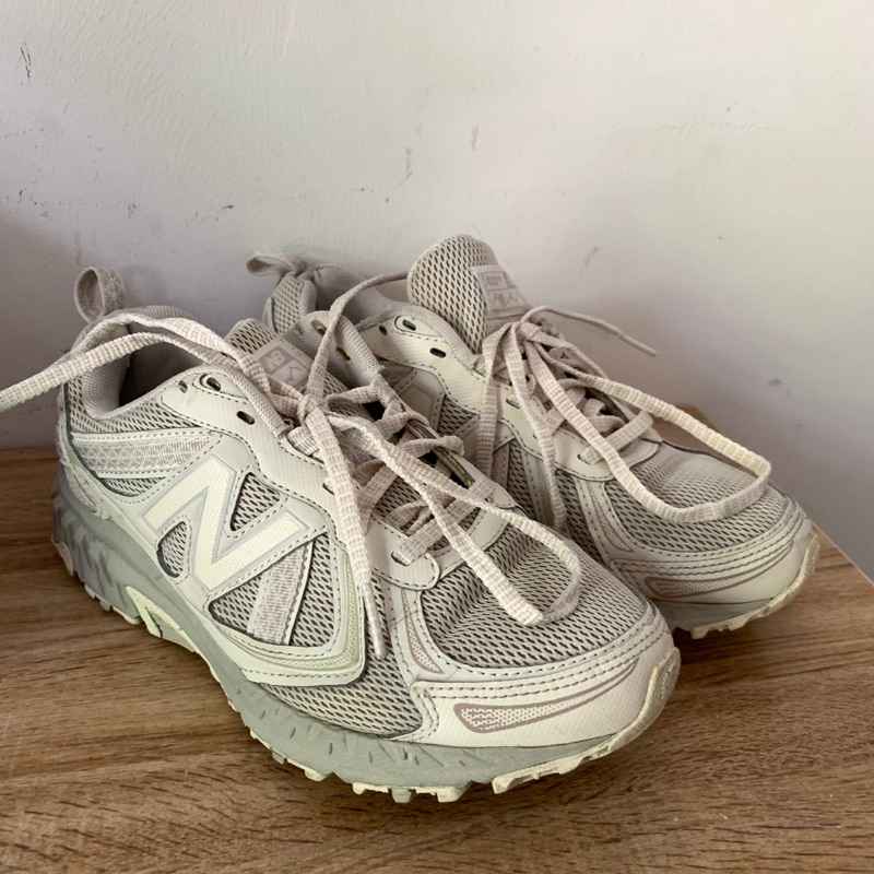 Cần pass New Balance trắng fit size 38 mẫu đẹp 2hand