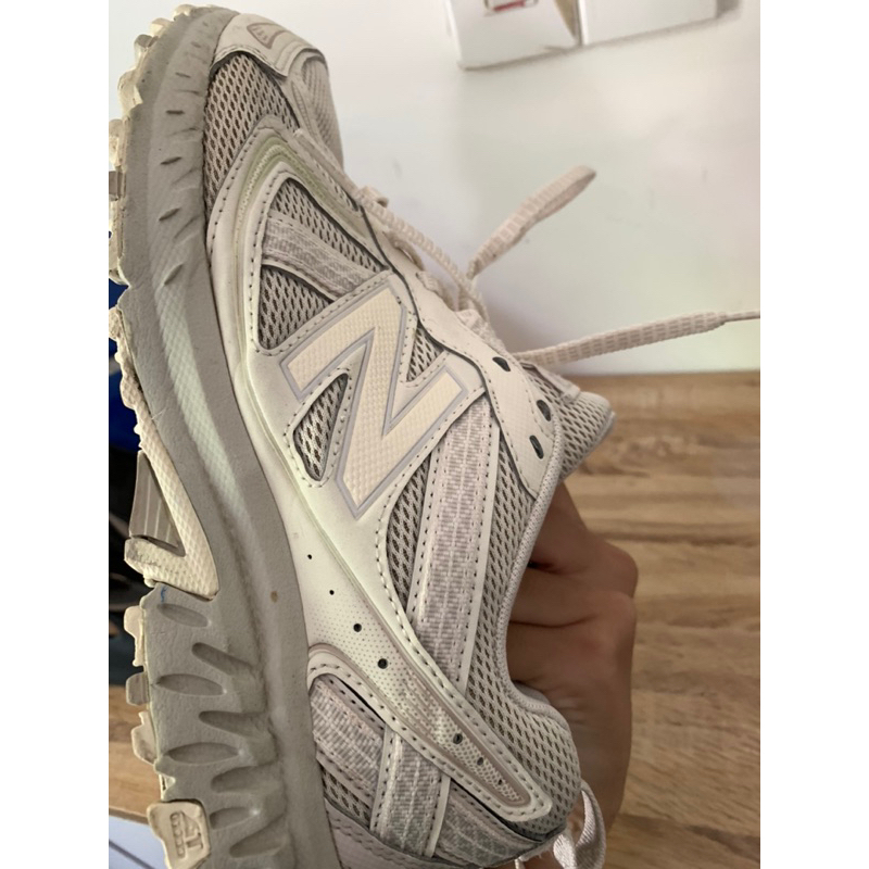 Cần pass New Balance trắng fit size 38 mẫu đẹp 2hand