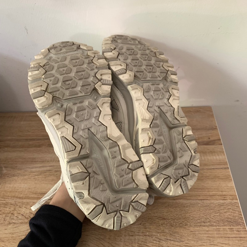 Cần pass New Balance trắng fit size 38 mẫu đẹp 2hand