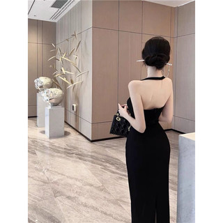 Đầm body cổ yếm khoét eo