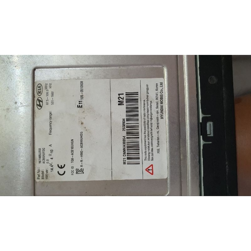 Máy phát nhạc liền Amply xe KIA HYUNDAI. Tính năng. aux usb radio.