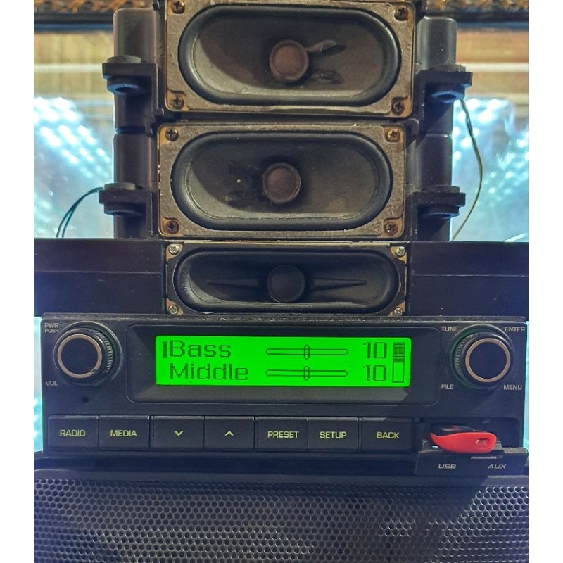 Máy phát nhạc liền Amply xe KIA HYUNDAI. Tính năng. aux usb radio.