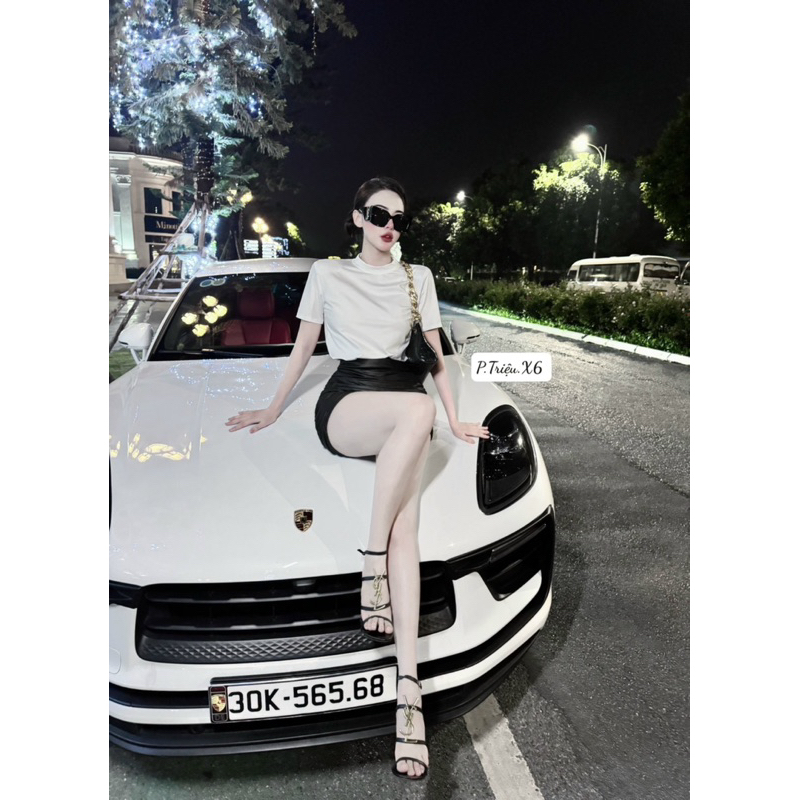 Set áo kèm chân váy da nhăn