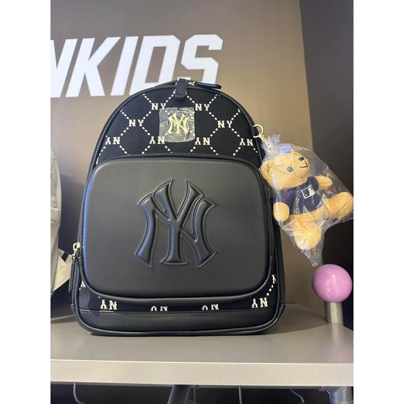Balo Monogram MLB kèm móc khoá