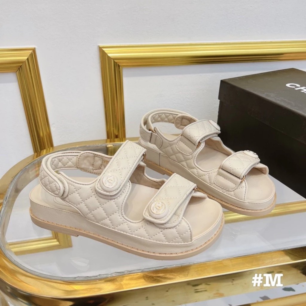 Sandal nữ quai dán trần chỉ khuy tròn C C đế thấp Nguyên hộp hãng cao cấp