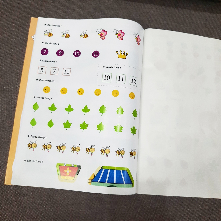 Sách Dạo Chơi Cùng Toán Học - Trò Chơi Dán Giấy  - Minh Long