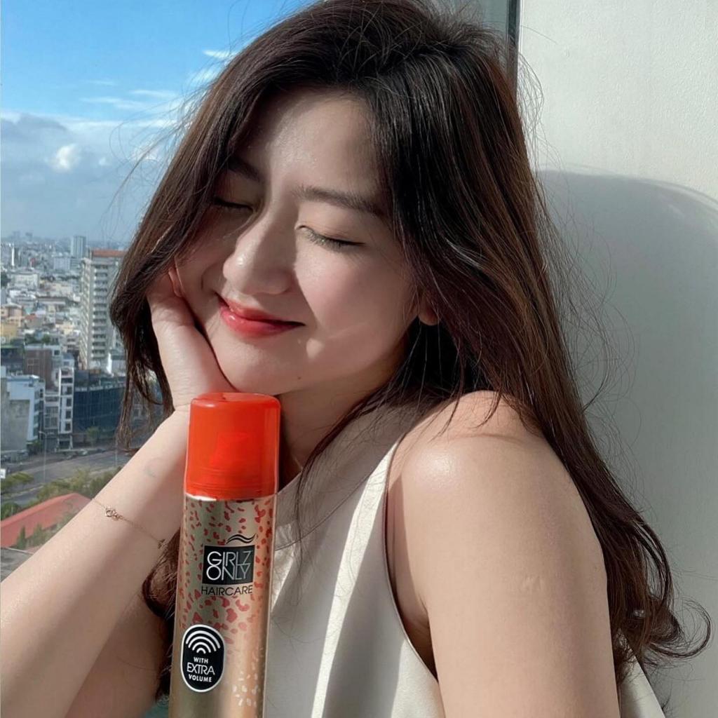 Bình xịt gội đầu khô GIRLZ ONLY Hair Care Dry Shampoo 200ml