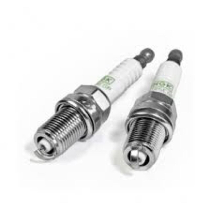 BUGI NGK BẠCH KIM CHÂN NGẮN CR6HGP gắn DREAM, WAVE, YAHAMA SIRIUS, JUPITER, SUZUKI VIVA