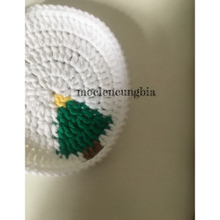 Đế lót cốc, miếng lót ly thấm nước hình tròn hoạ tiết cây thông, handmade từ len