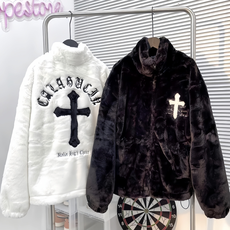 Áo Khoác Lông Cừu Thêu Chữ Thập Dây Kéo Khoá Hottrend 2023