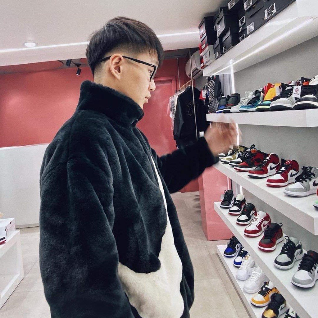 Áo Khoác Lông Cừu Thêu Chữ Thập Dây Kéo Khoá Hottrend 2023