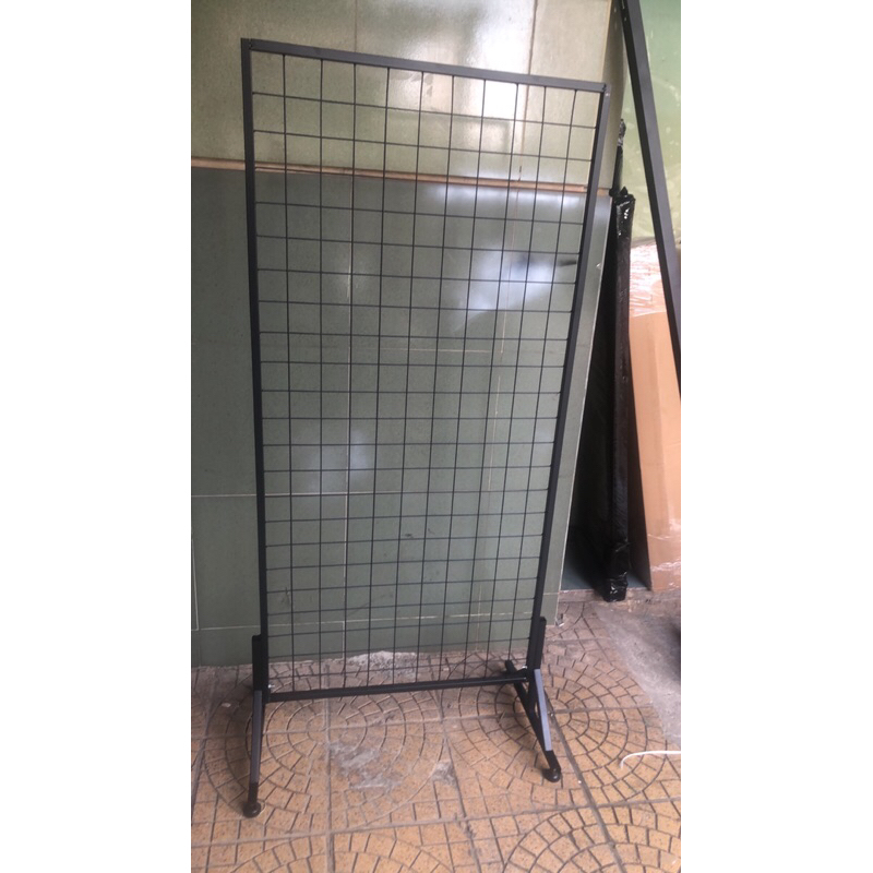 Chân đứng gắn khung lưới