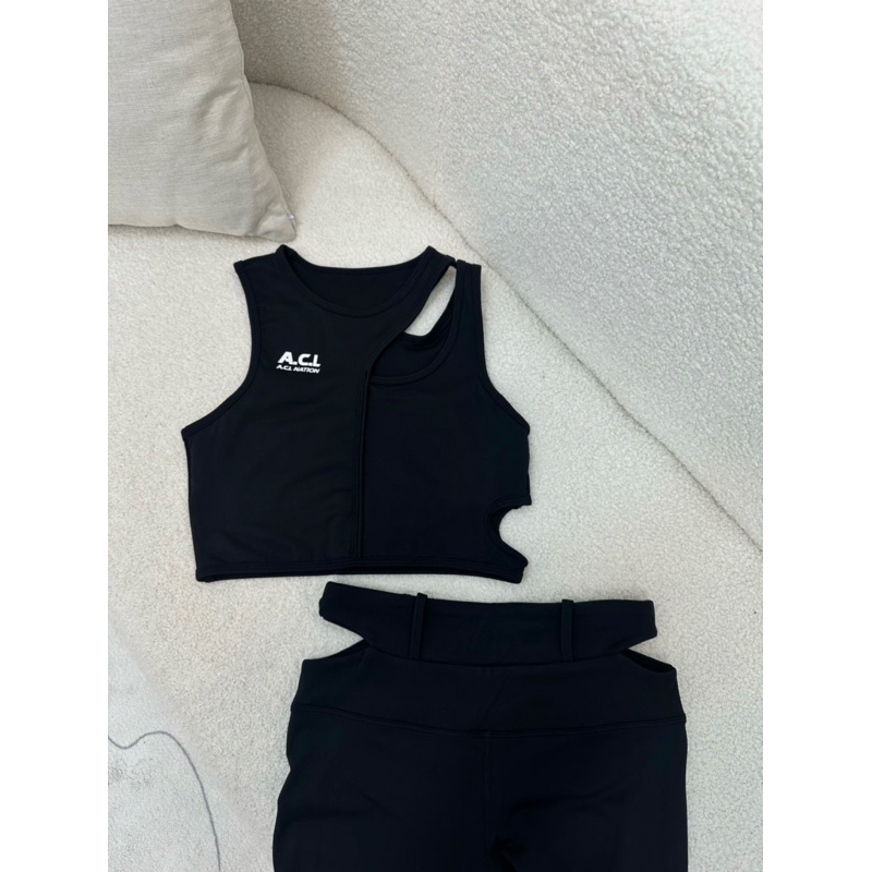 Set Tập Gym Poly Mềm Mịn Thoáng
