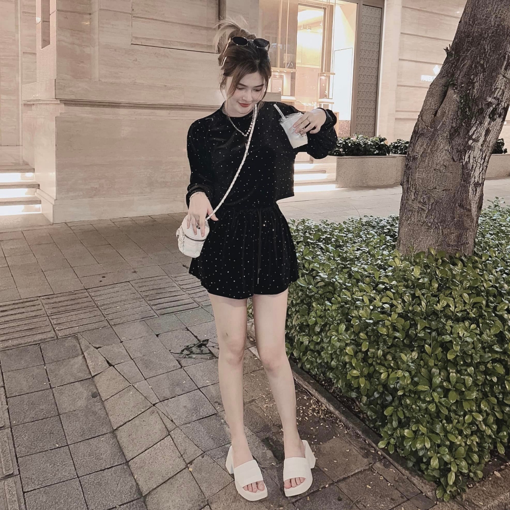 Bộ nhung croptop đính đá dài tay quần short đùi LD456