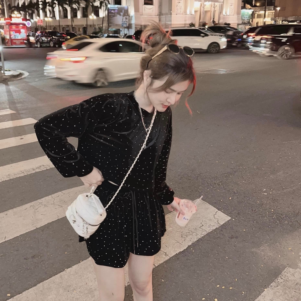 Bộ nhung croptop đính đá dài tay quần short đùi LD456