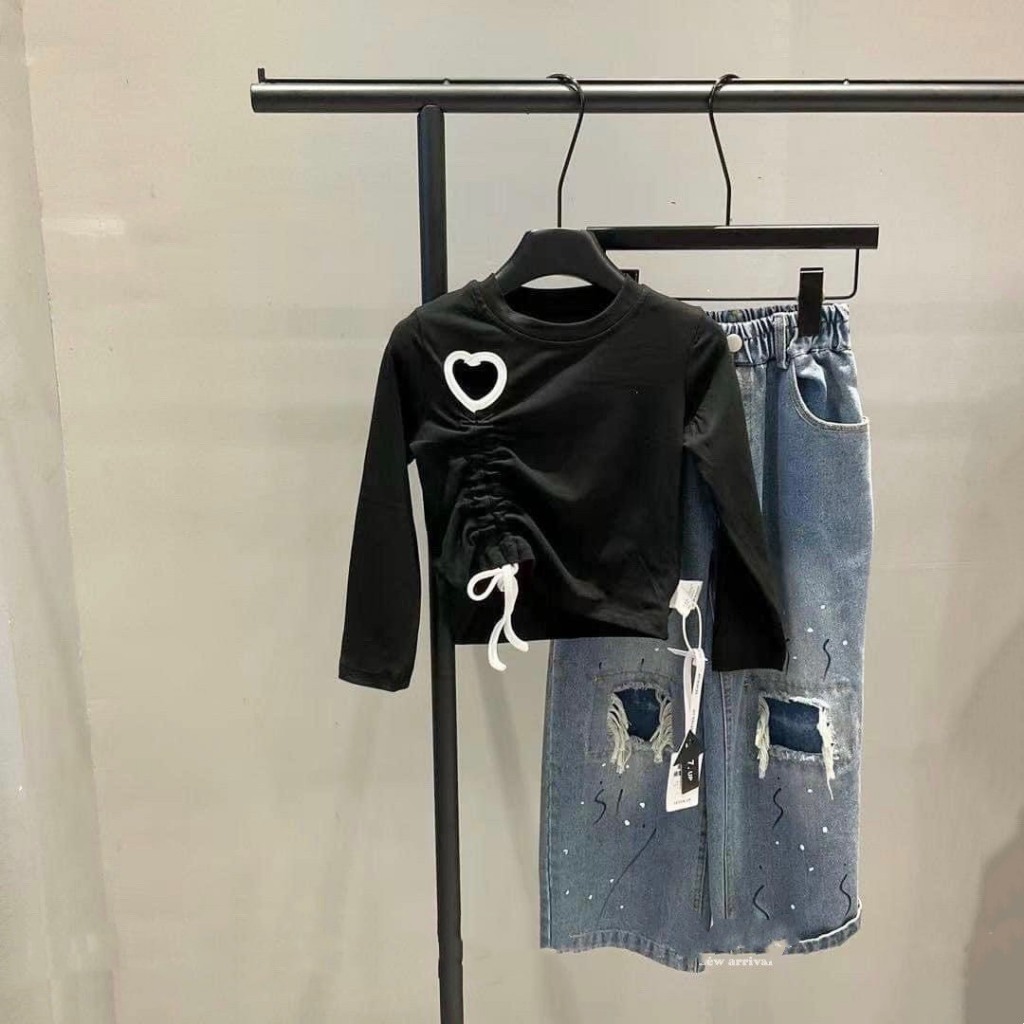 Bộ thu đông bé gái , sét bộ quần bò suông rách đắp gối kèm áo cotton nhún eo sành điệu cho bé gái 10-30kg