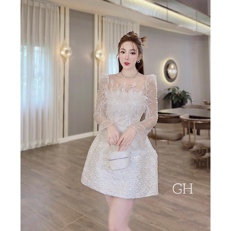 Váy ren kim sa thiết kế tay dài ngực đính lông vũ sang chảnh size SML - HP82