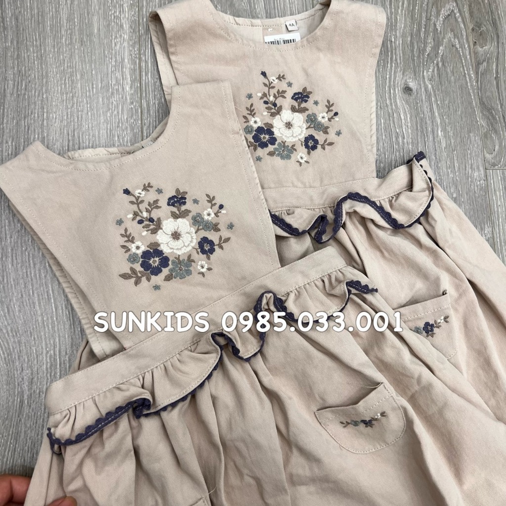 Yếm bé gái Susuncra nâu kaki xuất Hàn