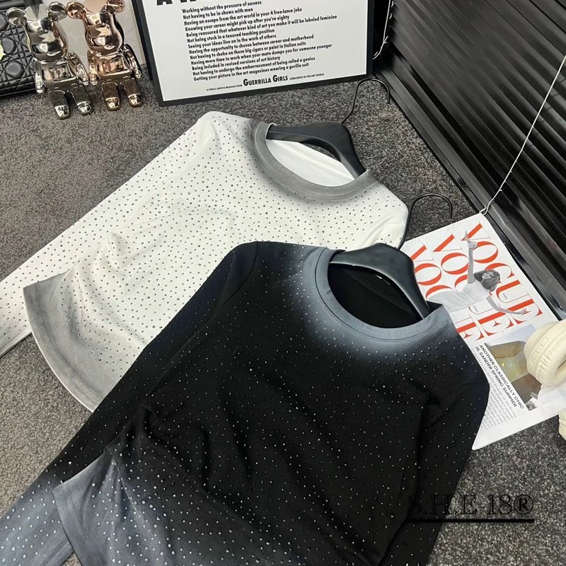 Áo thun đính đá loang hàng QC