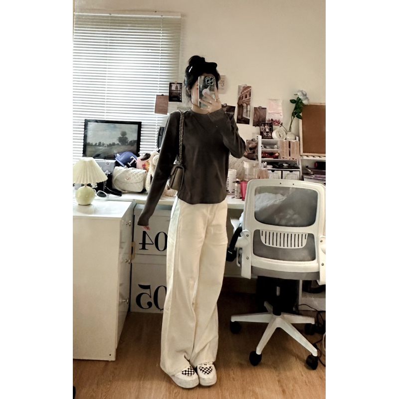 Áo trơn dáng vừa