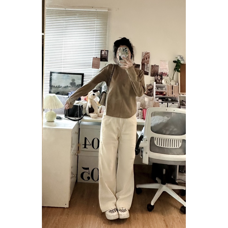 Áo trơn dáng vừa