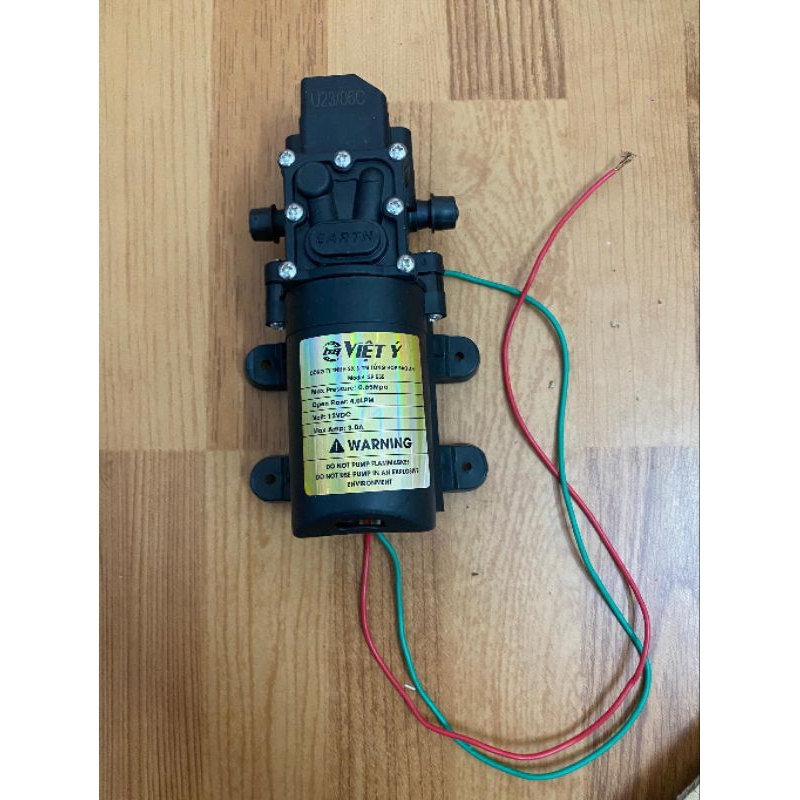 Máy Bơm Thuốc Sâu Việt Ý 12v