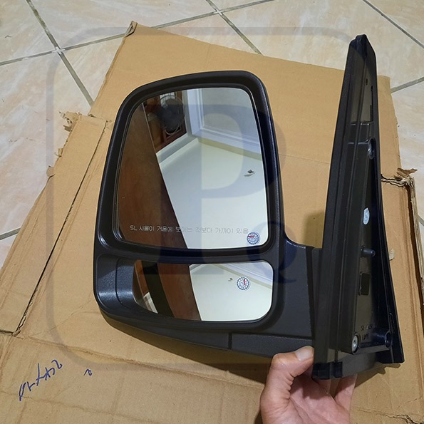 GƯƠNG CHIẾU HẬU KIA K250