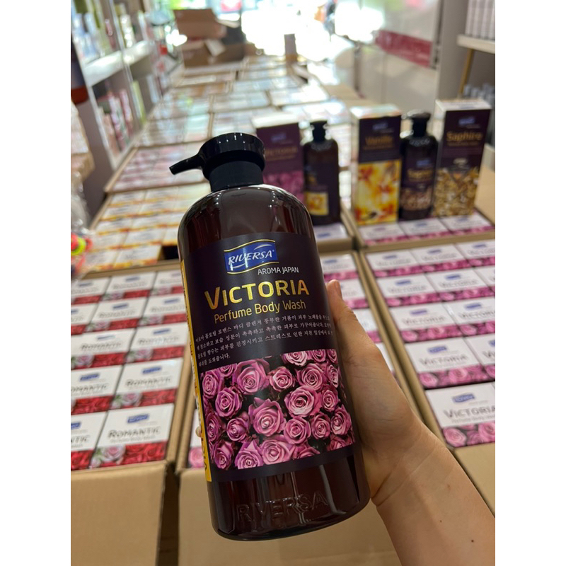 Combo sữa tắm dưỡng thể hương nước hoa Victoria chính hãng