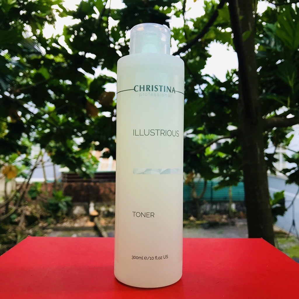 Nước cân bằng Christina Illustrious Toner làm trắng sáng da - full 300ml.