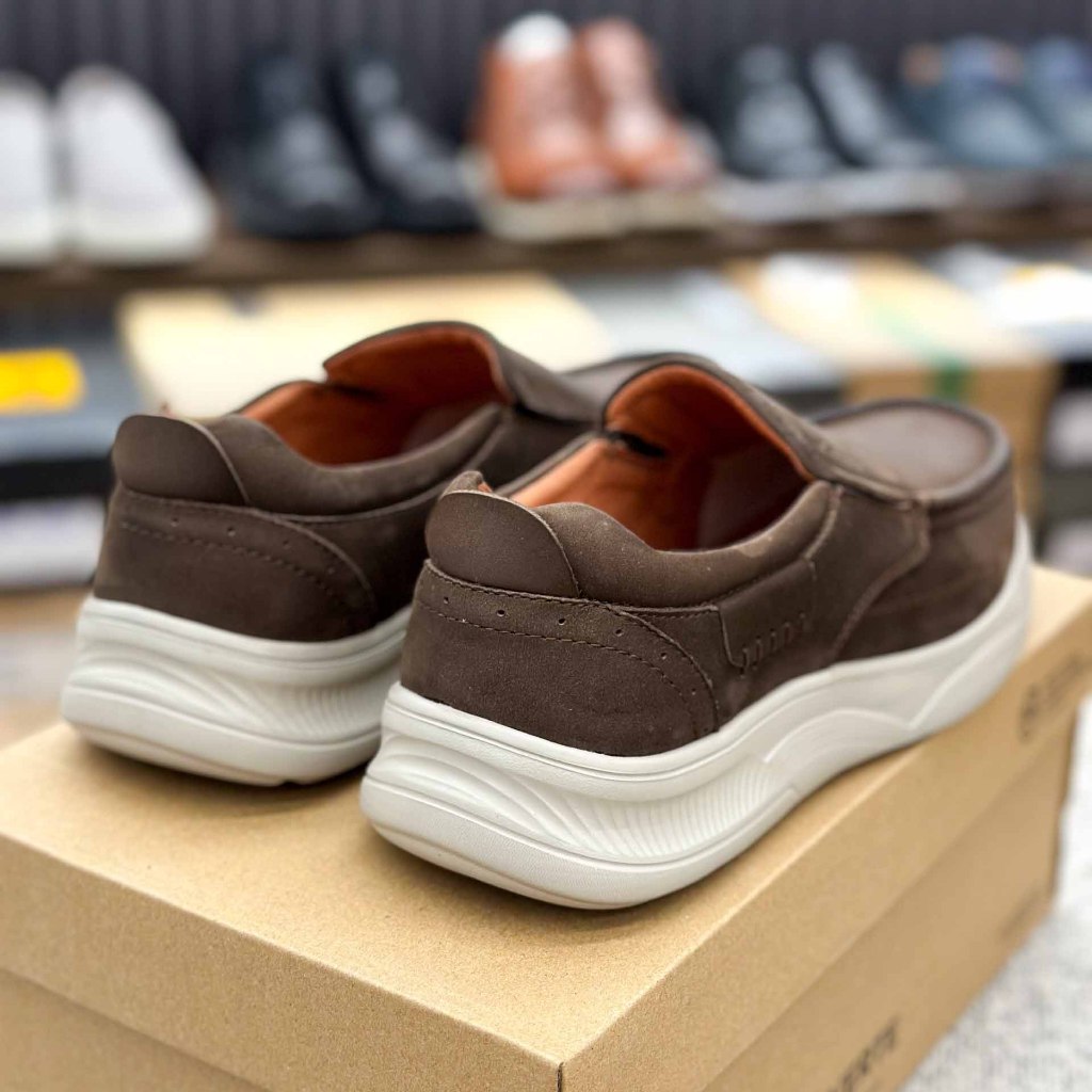 Giày Da Clark - 6235 Fullbox - Dáng Slip - on Da Nam - Da Thật - Lót Êm Ái - Đế Đàn Hồi Tốt - Sấu Vui Vẻ