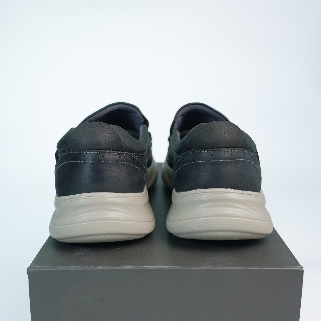 Giày Da Clark - 6235 Fullbox - Dáng Slip - on Da Nam - Da Thật - Lót Êm Ái - Đế Đàn Hồi Tốt - Sấu Vui Vẻ