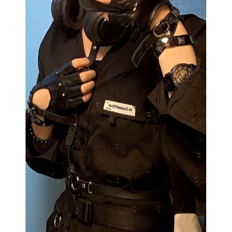 Găng Tay Da Hở Ngón Gắn Đinh Tán Cosplay