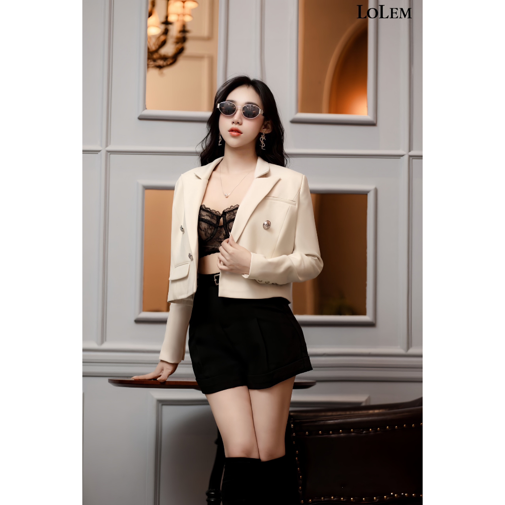 Áo blazer nữ dáng ngắn LOLEM AKNB022 điểm nhấn 4 nút đồng chất vải tuytsi dày dặn